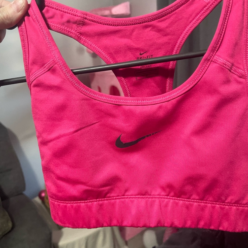Nike sports bra pink great conference
